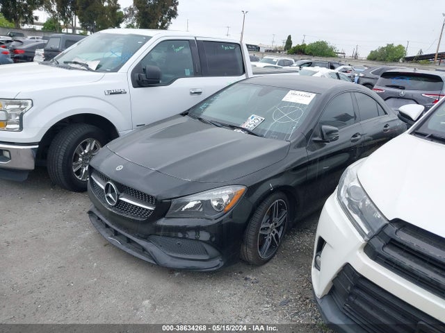 Mercedes-Benz CLA 250 2019 WDDSJ4EB9KN725289 Image 2