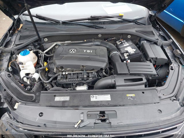 1VWAT7A38HC008156 Volkswagen Passat 1.8t S