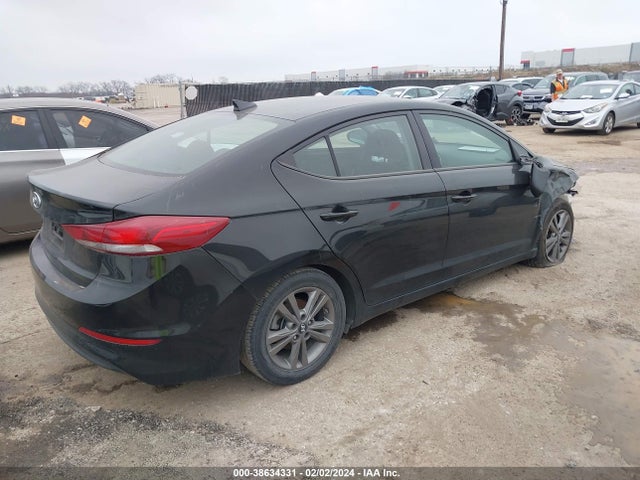 Hyundai ELANTRA SEL 2018 5NPD84LF2JH397197 Image 4