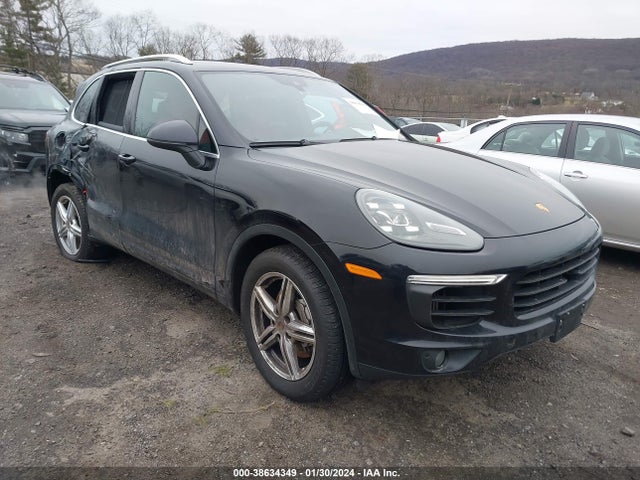 2016 PORSCHE CAYENNE WP1AB2A26GLA92331 Photo 0