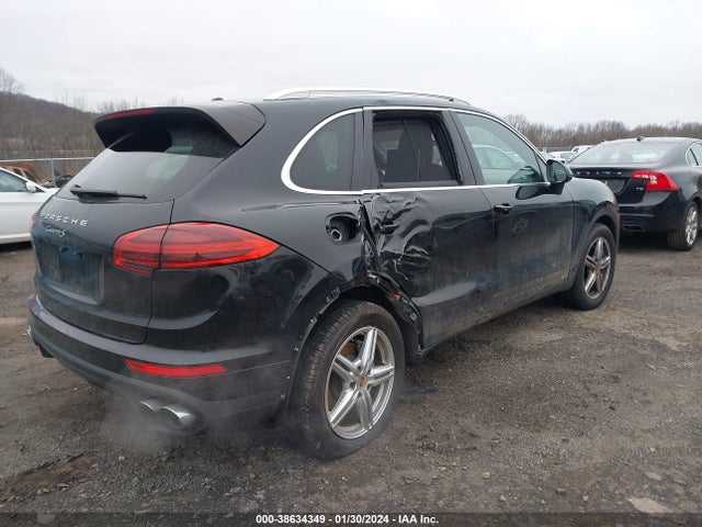 2016 PORSCHE CAYENNE WP1AB2A26GLA92331 Photo 3
