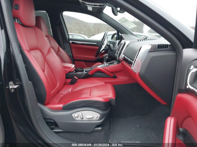 2016 PORSCHE CAYENNE WP1AB2A26GLA92331 Photo 4