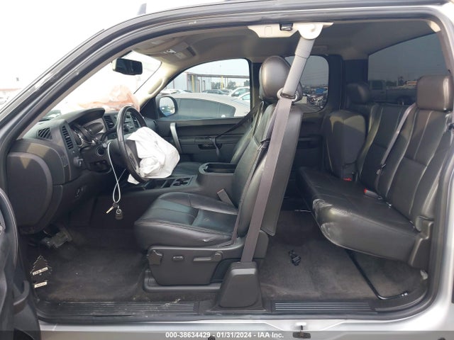 2013 CHEVROLET SILVERADO 1500 LT VIN: 1GCRCSE05DZ399458