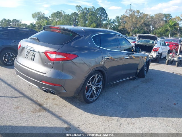 ZN661YUL8KX313025 Maserati Levante S Granlusso