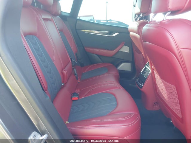 ZN661YUL8KX313025 Maserati Levante S Granlusso