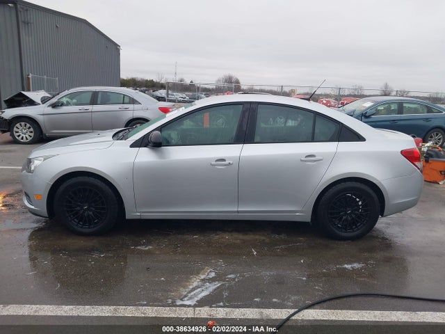Chevrolet Cruze Ls Manual 2014 1G1PB5SH2E7181019 Image 15
