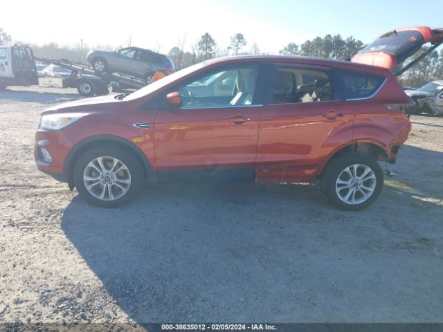 1FMCU9HD7KUC01575 Ford ESCAPE SEL