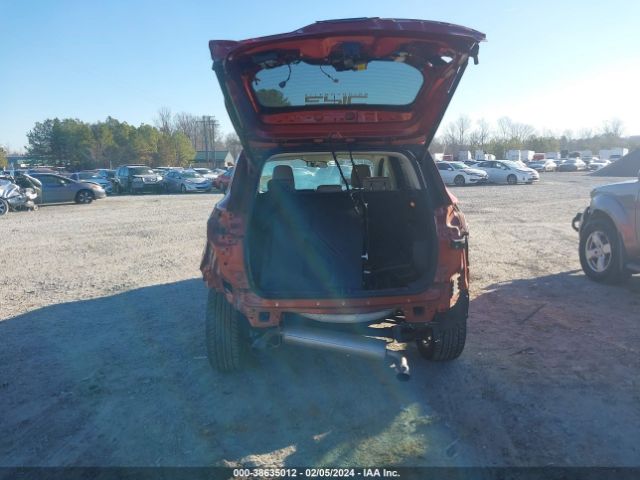 1FMCU9HD7KUC01575 Ford ESCAPE SEL
