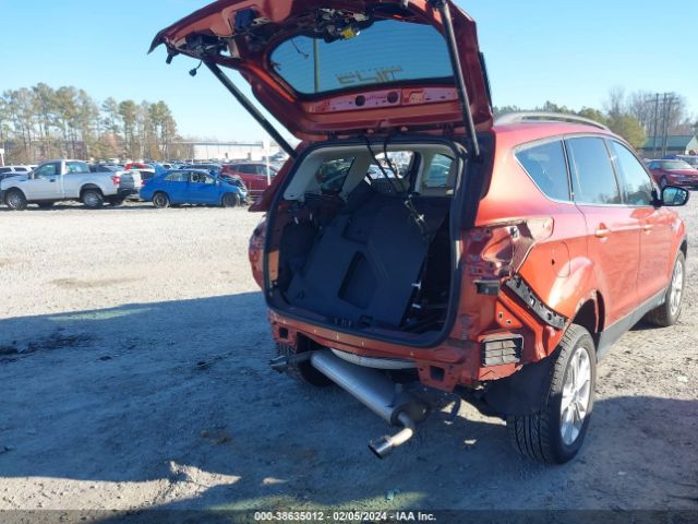 1FMCU9HD7KUC01575 Ford ESCAPE SEL