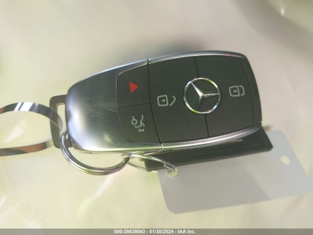 W1N4N4GB9PJ523998 Mercedes-Benz GLA 250