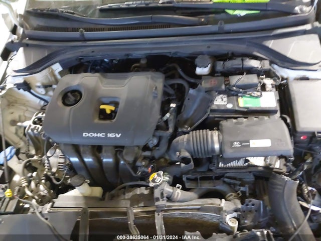 2017 HYUNDAI ELANTRA SE VIN: 5NPD84LF1HH123841