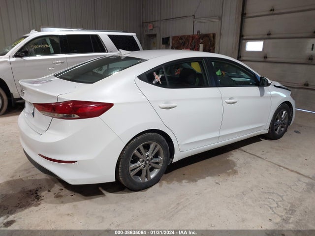 2017 HYUNDAI ELANTRA SE VIN: 5NPD84LF1HH123841