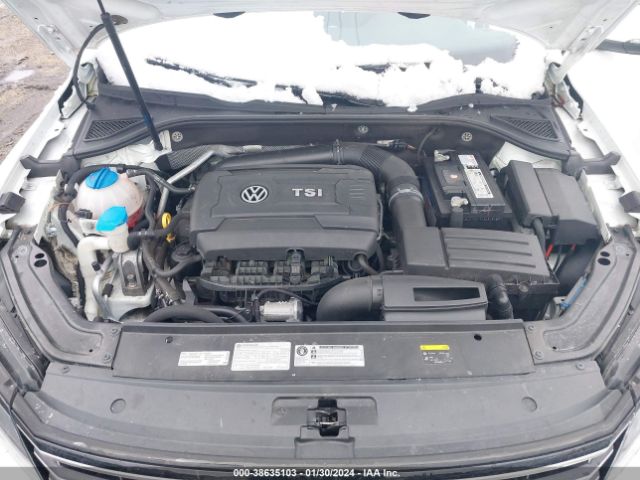 2017 VOLKSWAGEN PASSAT 1VWBT7A37HC044618 Photo 9