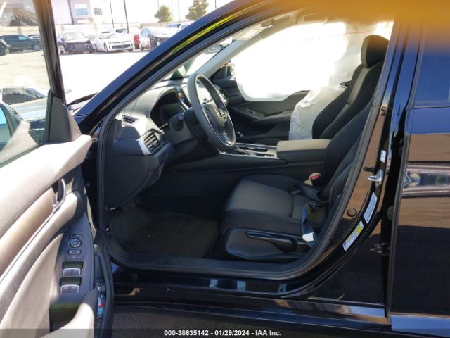 1HGCV1F16KA065096 Honda ACCORD LX