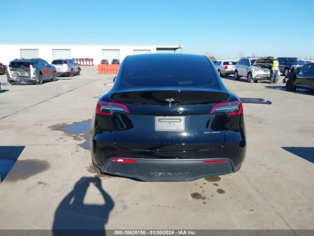 7SAYGAEE2PF852499 Tesla Model Y