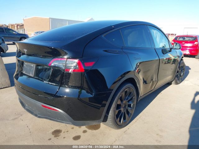7SAYGAEE2PF852499 Tesla Model Y