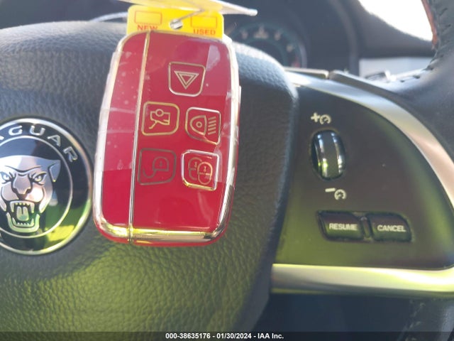 2015 JAGUAR XF SAJWA0FSXFPU64480 Photo 10