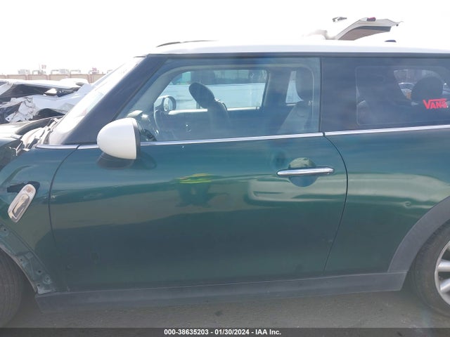 WMWXP7C51J2A47196 Mini Hardtop Cooper S