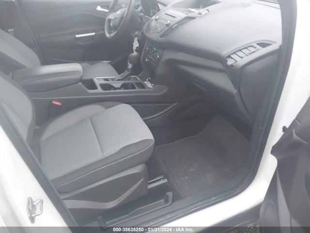 Ford ESCAPE SE 2017 1FMCU9GD5HUD05735 Image 5