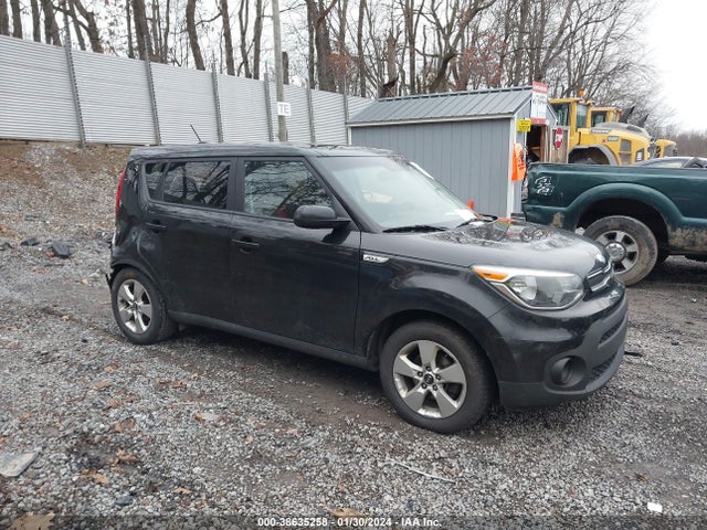 2019 KNDJN2A29K7915165 main image