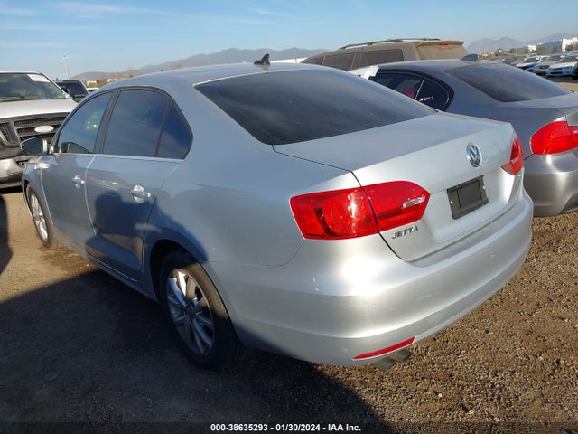 2014 VOLKSWAGEN JETTA 1.8T SE VIN: 3VWD17AJ0EM361650