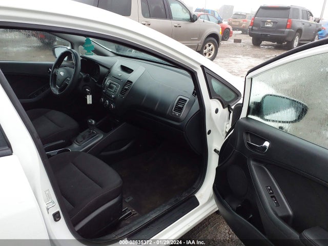 2016 KIA FORTE LX VIN: KNAFK4A67G5613435