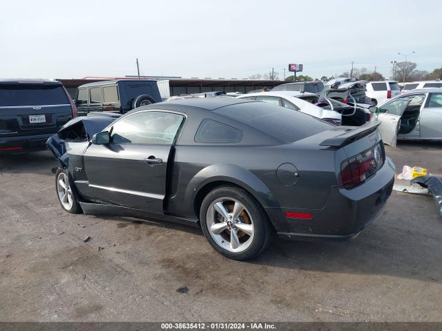 38635412 :رقم المزاد ، 1ZVFT82H575251223 vin ، 2007 Ford Mustang Gt Deluxe/gt Premium مزاد بيع