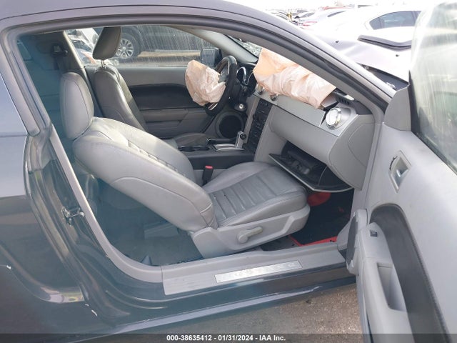 38635412 :رقم المزاد ، 1ZVFT82H575251223 vin ، 2007 Ford Mustang Gt Deluxe/gt Premium مزاد بيع