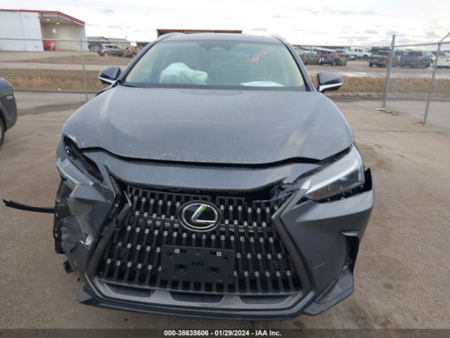 2T2GGCEZ4RC045850 Lexus Nx 350 Premium