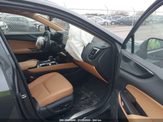 2T2GGCEZ4RC045850 Lexus Nx 350 Premium
