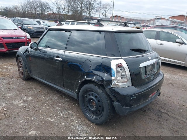 2013 MINI HARDTOP WMWSU3C54DT690567 Photo 2