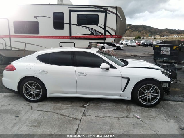 WP0AA2A75EL012210 Porsche Panamera 2/4