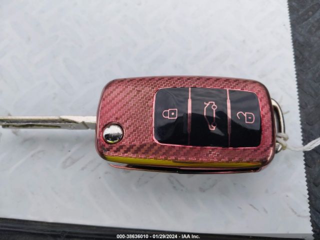 3VWFD7AT3JM721473 Volkswagen Beetle 2.0t Coast/2.0t S