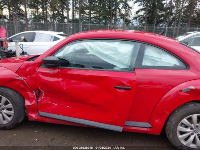 3VWFD7AT3JM721473 Volkswagen Beetle 2.0t Coast/2.0t S