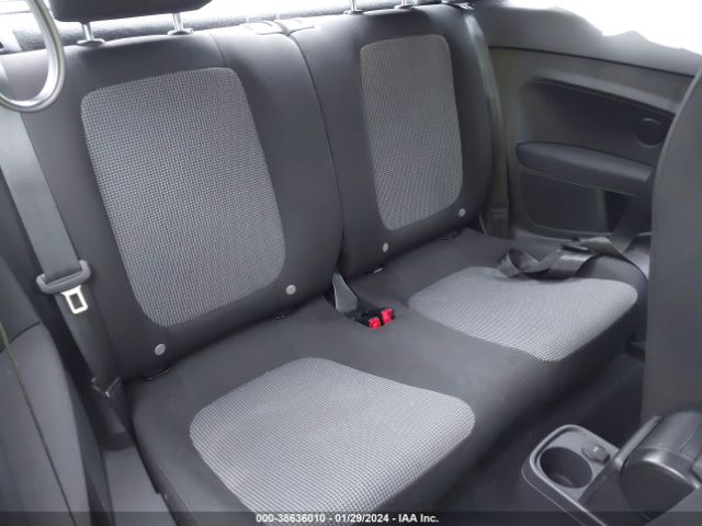 3VWFD7AT3JM721473 Volkswagen Beetle 2.0t Coast/2.0t S