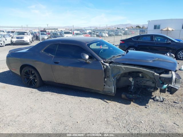 2C3CDZAG4JH110973 Dodge Challenger Sxt Plus