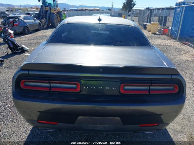 2C3CDZAG4JH110973 Dodge Challenger Sxt Plus