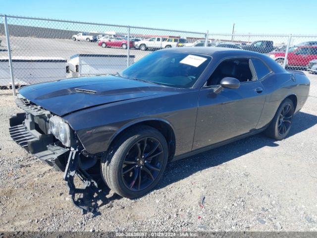2C3CDZAG4JH110973 Dodge Challenger Sxt Plus