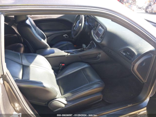 2C3CDZAG4JH110973 Dodge Challenger Sxt Plus