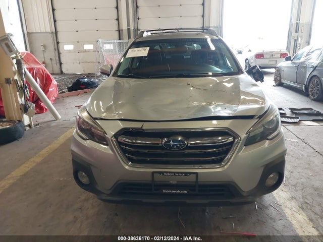 Subaru Outback 2.5i Limited 2018 4S4BSANC4J3287852 Image 12