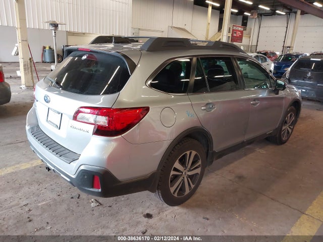 Subaru Outback 2.5i Limited 2018 4S4BSANC4J3287852 Image 4