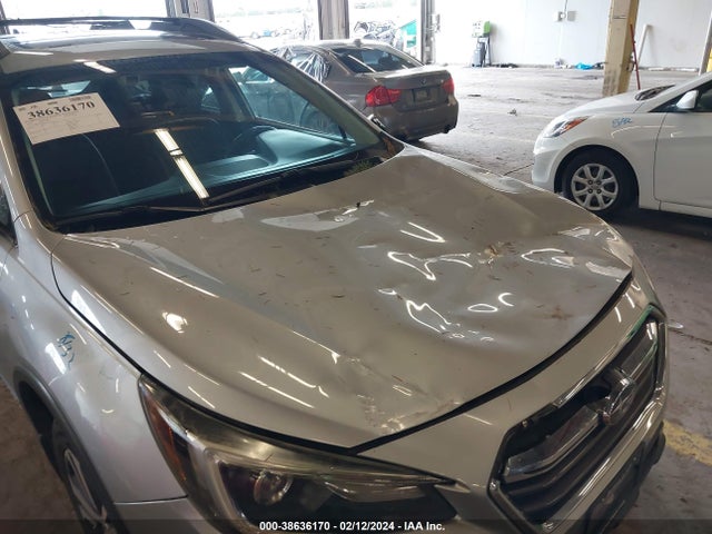 Subaru Outback 2.5i Limited 2018 4S4BSANC4J3287852 Image 6