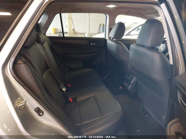 Subaru Outback 2.5i Limited 2018 4S4BSANC4J3287852 Image 8