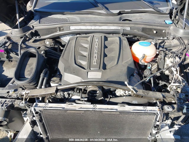 2018 PORSCHE MACAN WP1AB2A50JLB37569 Photo 9