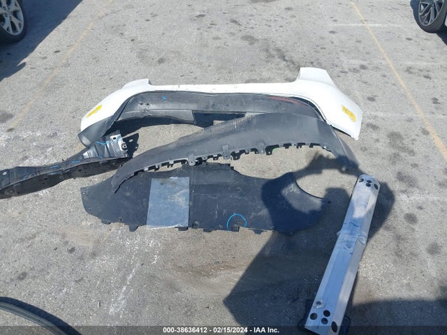 Tesla Model Y Long Range Dual Motor All-wheel Drive 2022 7SAYGDEE3NF371563 Image 20