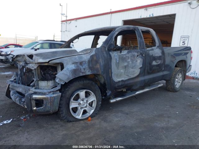 5TFUM5F1XHX072040 Toyota Tundra Sr5 4.6l V8
