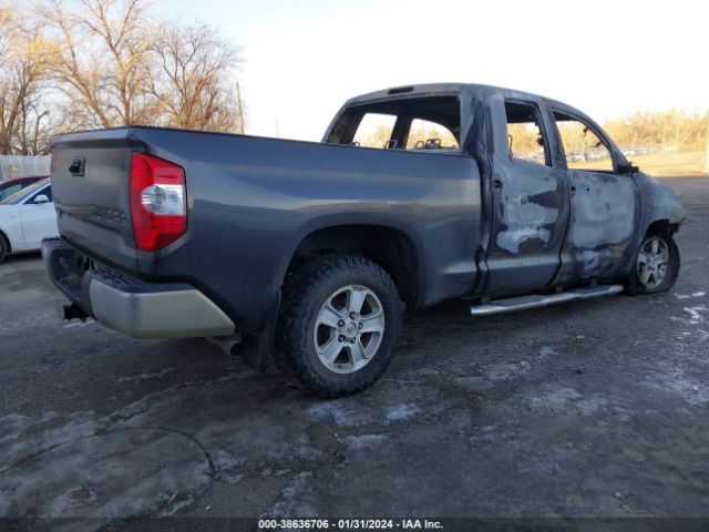 5TFUM5F1XHX072040 Toyota Tundra Sr5 4.6l V8