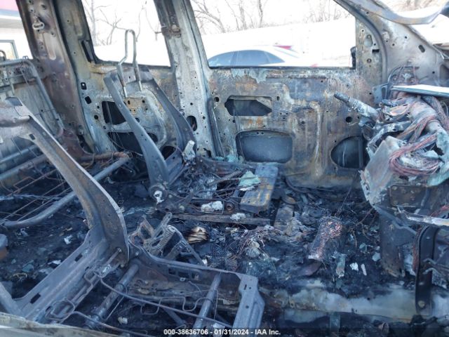 5TFUM5F1XHX072040 Toyota Tundra Sr5 4.6l V8