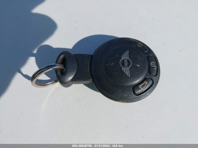 2009 MINI COOPER S WMWMF73579TW83095 Photo 10