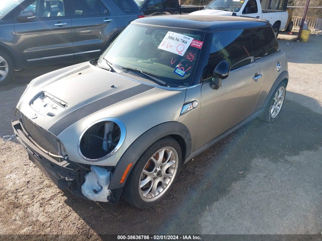 2009 MINI COOPER S WMWMF73579TW83095 Photo 1